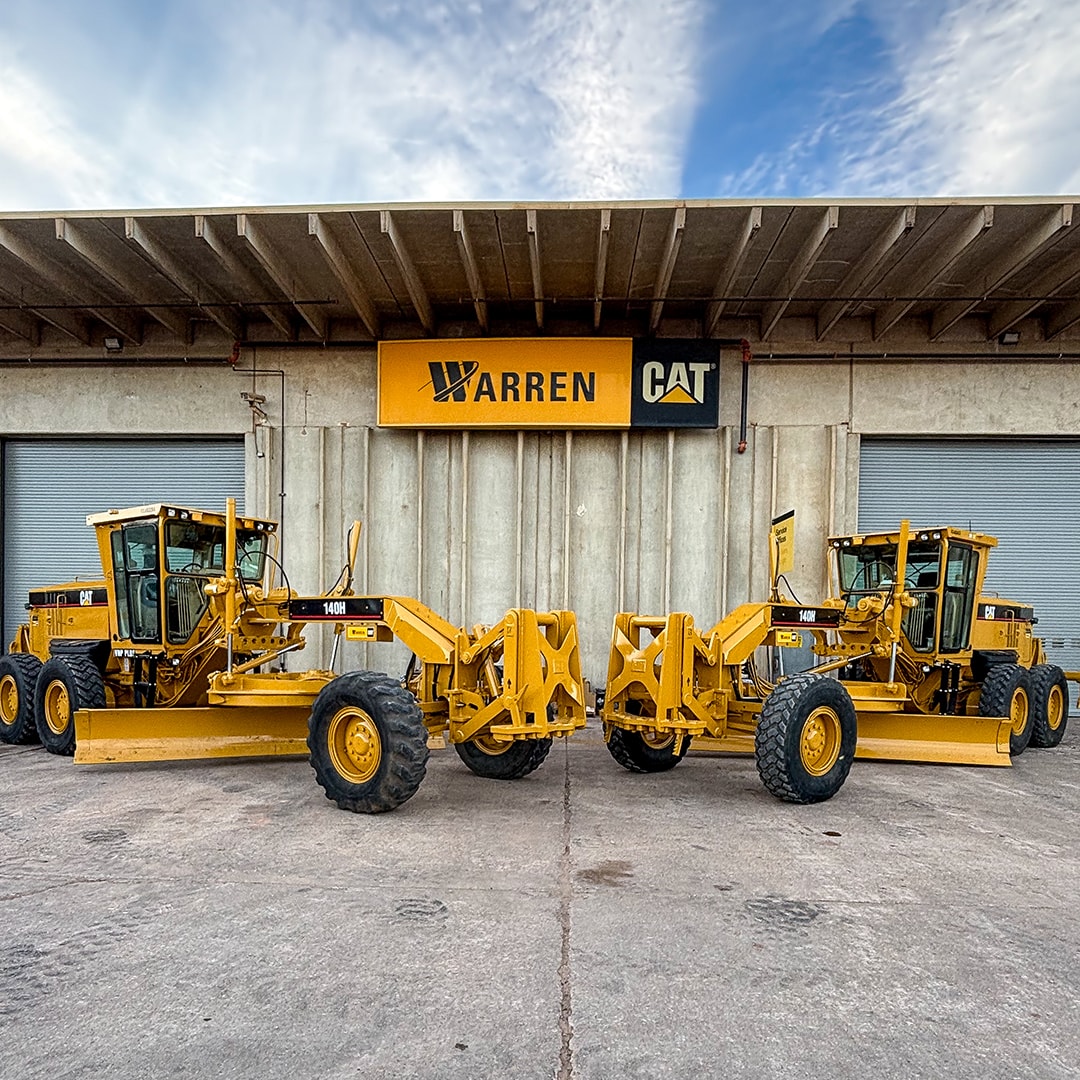 WarrenCAT's tweet photo. Repair, replace, or rebuild? ๐ค We recently brought these 140H Motor Graders back to life with a Cat rebuild! Get in touch to learn how a rebuild can save you time and money.
#CatRebuild #EquipmentMaintenance #ConstructionEquipment https://t.co/A5542Y35de