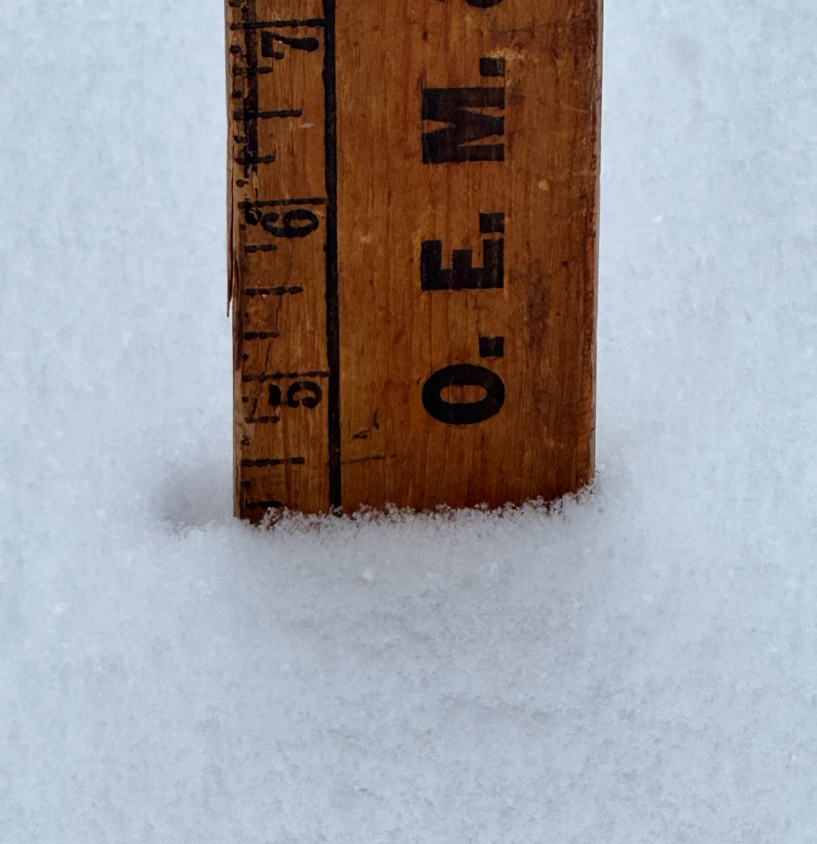 ⁦<a href="/NWSILN/">NWS Wilmington OH</a>⁩  -  measuring 4.5” of snow in ⁦the city of Delaware.