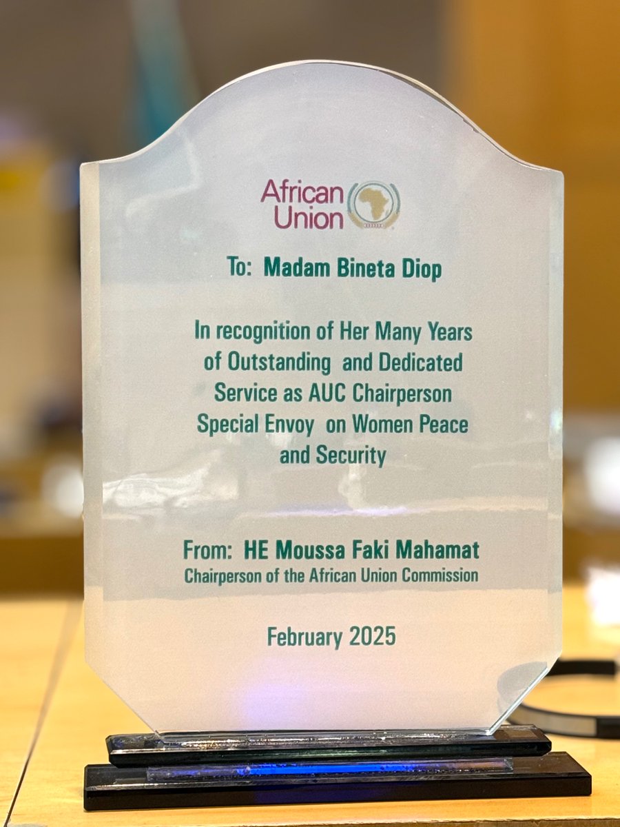 AWLNetwork's tweet image. Congratulations to @AUBinetaDiop on being recognized by H.E. @AUC_MoussaFaki  for her many years of outstanding and dedicated service as the AUC Chairperson’s Special Envoy on WPS
