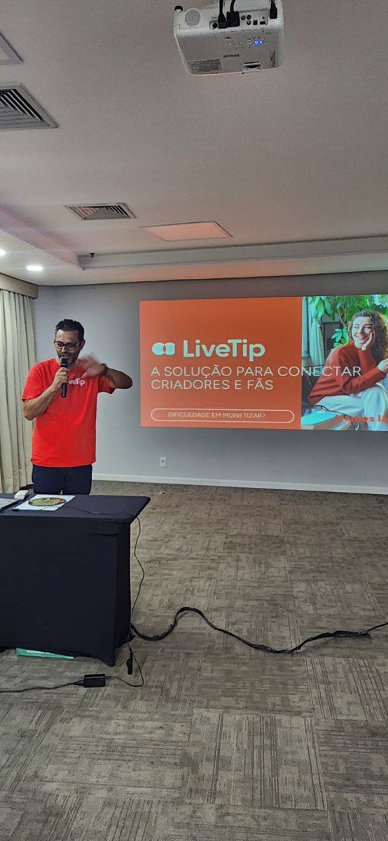 acougueirors's tweet photo. Um pouco sobre ontem. @LiveTipGG começando em Grande Estilo.
Quero agradecer ao @alecosta_on por ter dado essa oportunidade a todos da Comunidade Ordem Natural e aos seus seguidores de se conhecerem presencialmente.
Também ter me proporcionado a oportunidade de dar a minha primeira palestra sobre o LiveTip.

Grande dia. 💪🙏🙏🙏