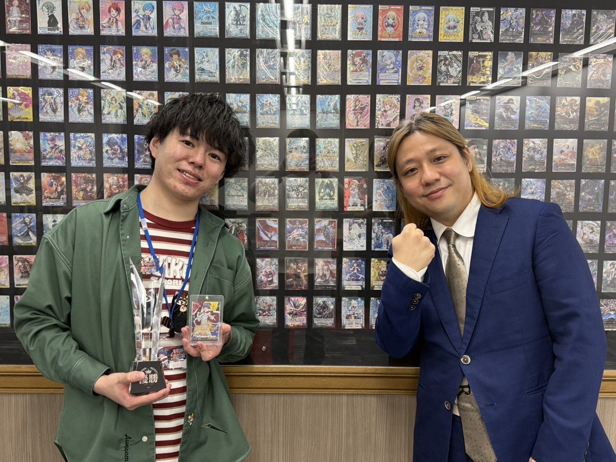 改めて
ヴァンガードチャンピオンシップデラックス2024世界大会　優勝🏆にて世界一になりました

予選
レザエル◯
エバ◯
バヴ×
レヴィ◯
レヴィ◯

トナメ
バヴ◯
エバ◯
バヴ×◯◯

2023年のリベンジも込みで2024年世界最強になれて本当に嬉しいです。
全ての人に感謝とシャオラ
来年も頑張ります