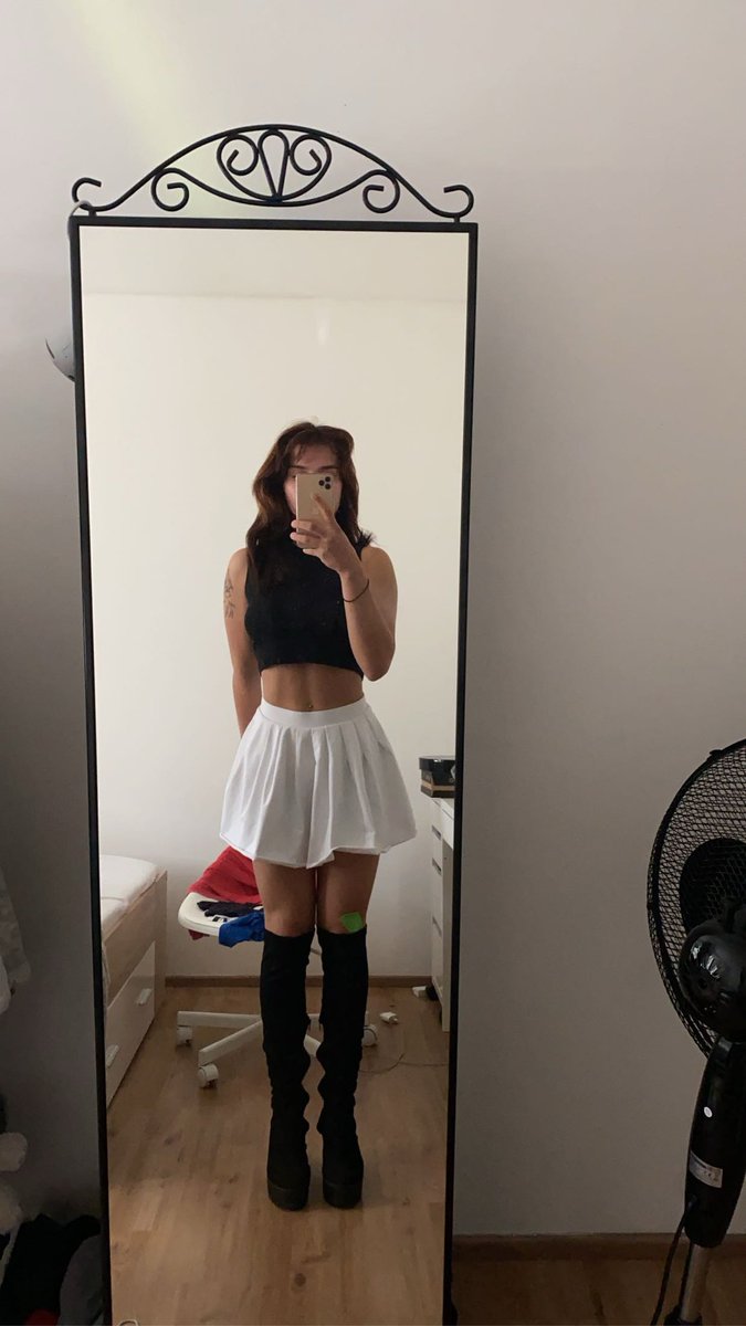 princessbeka22's tweet photo. send now and get my attention loser💋

findom findomme femdom paypig goddess moneyslave whalesub finsub humanatm moneydomme footslave worship https://t.co/xGTNY4yyb4