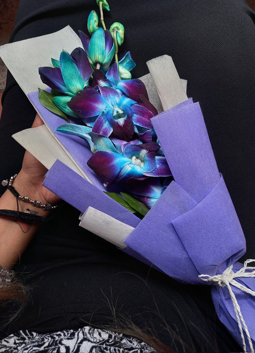 mightbeana's tweet image. someone said these look like the northern lights poured onto flowers...and yes