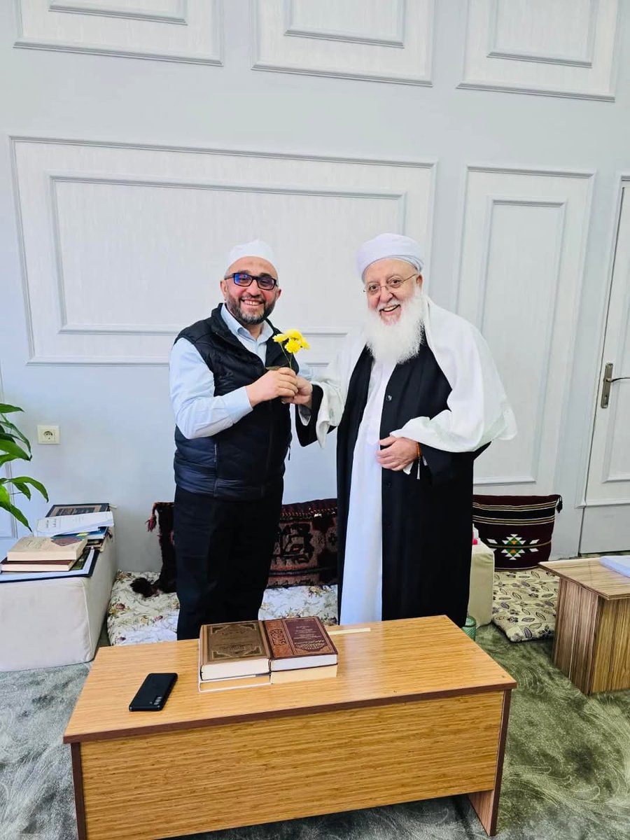 Avrupa Milli Görüş Teşkilatı ( IGMG ) Hamburg Bölge Eğitim Başkanı, Üstadımız k.s.’un Mısır El Ezher Üniversitesi dönem ve sınıf arkadaşı, Muhammed Nas hocamız üstadımız k.s.’u medresemizde ziyarette bulundular.