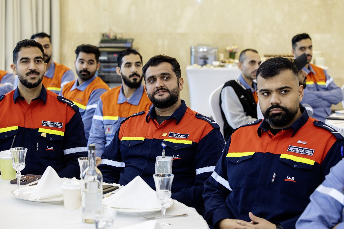 Alba4World's tweet photo. 56 National Employees Successfully Complete Alba’s ‘Al Jisr’ Training and Development Programme https://t.co/PfEWjRRV3h
#Training #AlJisr #Bahrainisation https://t.co/NC0CC1Aabr