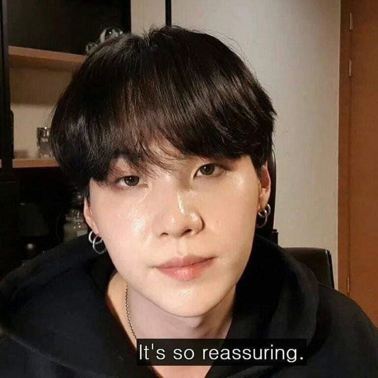 “Who is behind me?”
“There’s ARMY behind me.”
Thank you Yoongi for never giving up and staying with us. believing in us, that we can take you to high places. To Min Yoongi may all your trials end in full bloom 💐