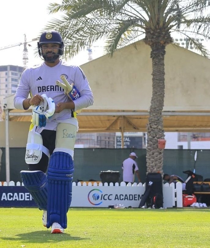 SPORTYVISHAL's tweet photo. 🚨 IT'S CHAMPIONS TROPHY 🚨

Captain Rohit Sharma is all set for the biggest challenge 👊🏼🏆. https://t.co/0FAZ9Z4AZY