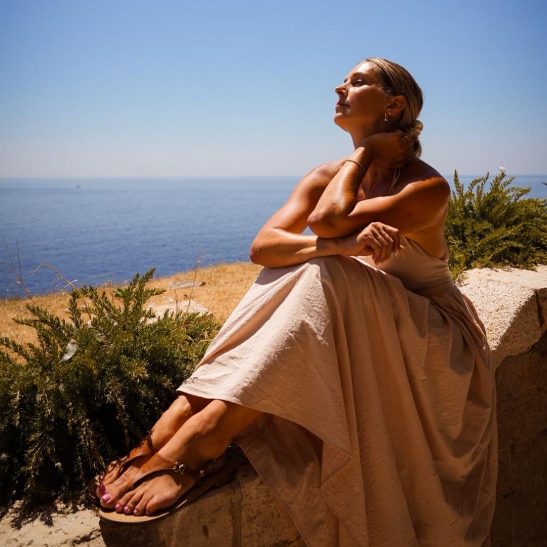 Olabonitaco's tweet image. The way you take time for yourself matters. True beauty starts with confidence, care, and the rituals that make you feel your best.⁠
⁠
Prioritize yourself. Nourish your skin. Embrace the moments that make you feel radiant.⁠
⁠
#FallInLoveWithYourself #OlaBonita