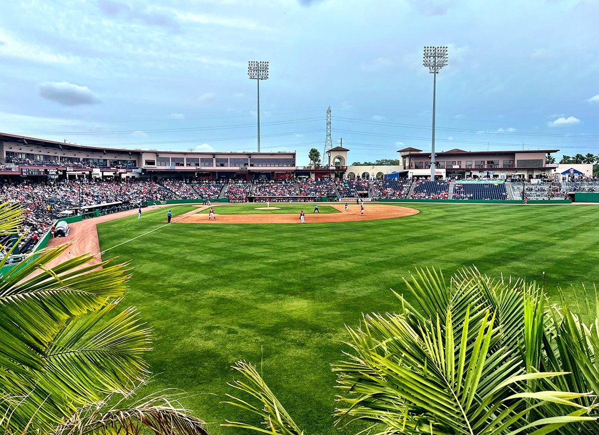 Swing into Spring at Sheraton Sand Key Resort.

Located minutes from the spring training homes of the Philadelphia Phillies and Toronto Blue Jays, Sheraton Sand Key provides the perfect mix of relaxation, fun, and adventure to get you ready to cheer on your favorite team.