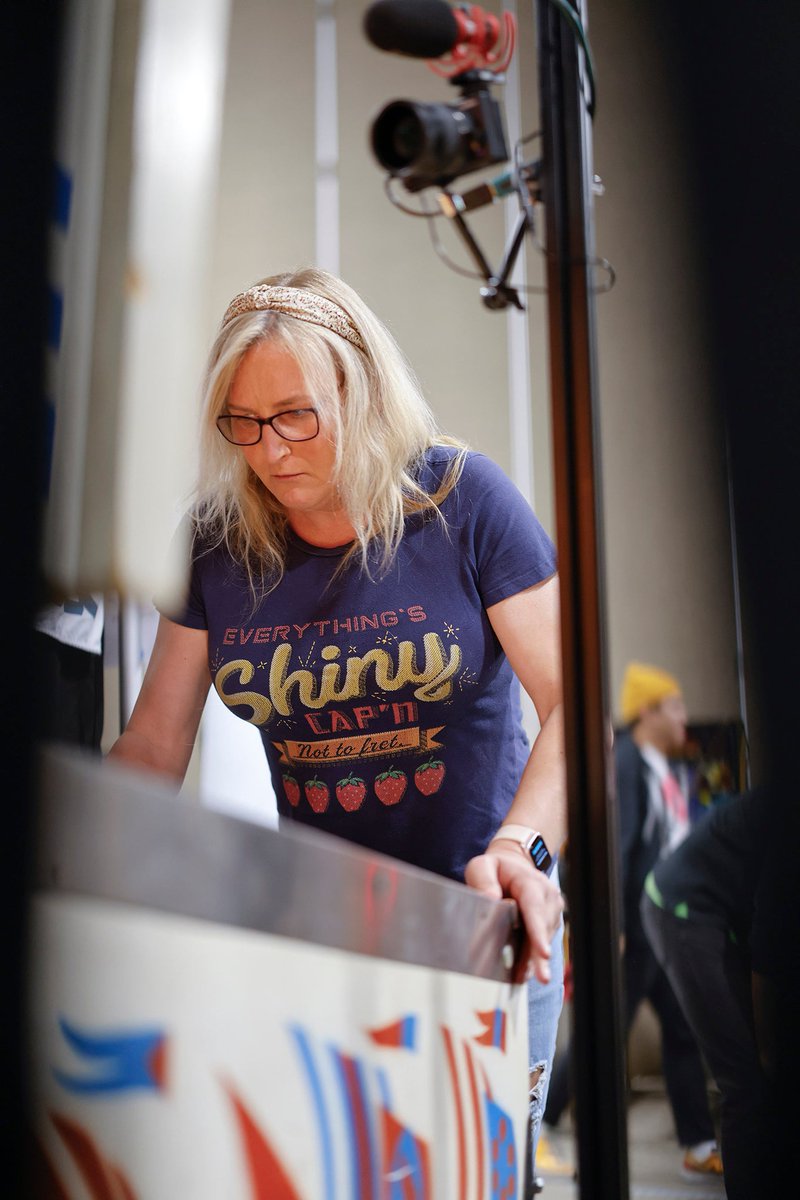 NEW! Ep 415: Kaylee Campbell
After winning INDISC Women's, Kaylee has a tribute event for the late Kevin Shanus at Super Abari, the WNACS (March) &amp; Pinburgh (July). Hear how the NC scene has grown &amp; more.

pinballprofile.com/episode-415-ka…

Instagram @pinballprofile
Patreon.com/pinballprofile