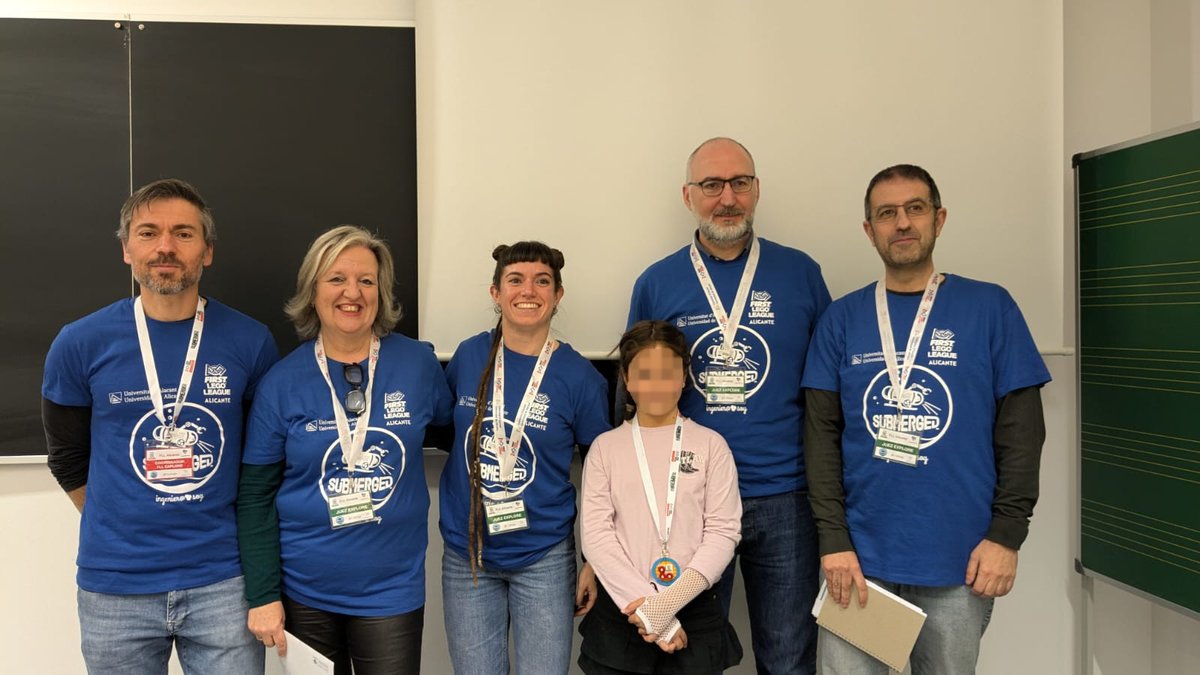 Juan Antonio Pérez (@japer3z) on Twitter photo Qué divertido fue participar ayer como juez de la categoría Explore en la celebración de la First LEGO League #FLL en la <a href="/UA_Universitat/">Universitat Alacant</a> 🐳🫧 Gracias a los organizadores, especialmente a <a href="/d_tomas/">David Tomás</a> y <a href="/bigpacopujol/">Paco Pujol</a>, por invitarme 🐚🐬🪸🐙 Qué divertido fue participar ayer como juez de la categoría Explore en la celebración de la First LEGO League #FLL en la <a href="/UA_Universitat/">Universitat Alacant</a> 🐳🫧 Gracias a los organizadores, especialmente a <a href="/d_tomas/">David Tomás</a> y <a href="/bigpacopujol/">Paco Pujol</a>, por invitarme 🐚🐬🪸🐙