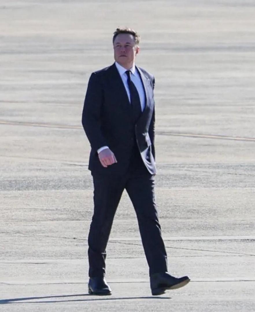 Do you stand with Elon Musk ?

Yes or No?
