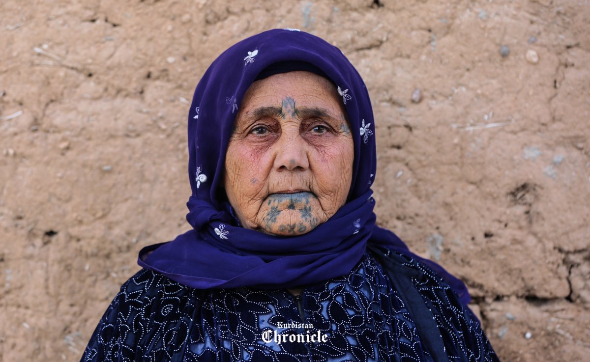 KrdChronicle's tweet image. #ICYMI 
Did you know that in Kurdish culture, tattoo, often referred to as daq, kutan, or naqsh, holds particular importance, especially among women, who adorned themselves with tattoos for various purposes, ranging from religious symbolism to expressions of love and protection…