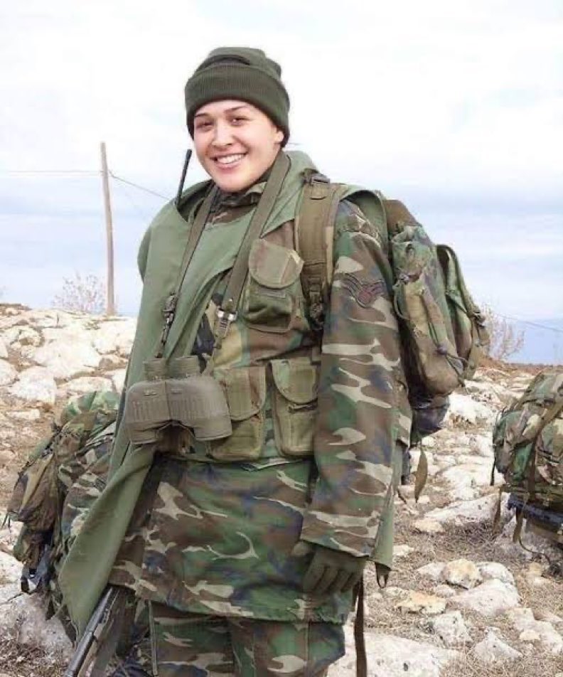 TrBirilerivar's tweet photo. 2011’de, Güneydoğu'da Şehit düşen ilk kadın askerimiz Astsubay Hamiyet Aksoy…

Aziz Ruhun Şad Olsun https://t.co/6oPSmmZiP7