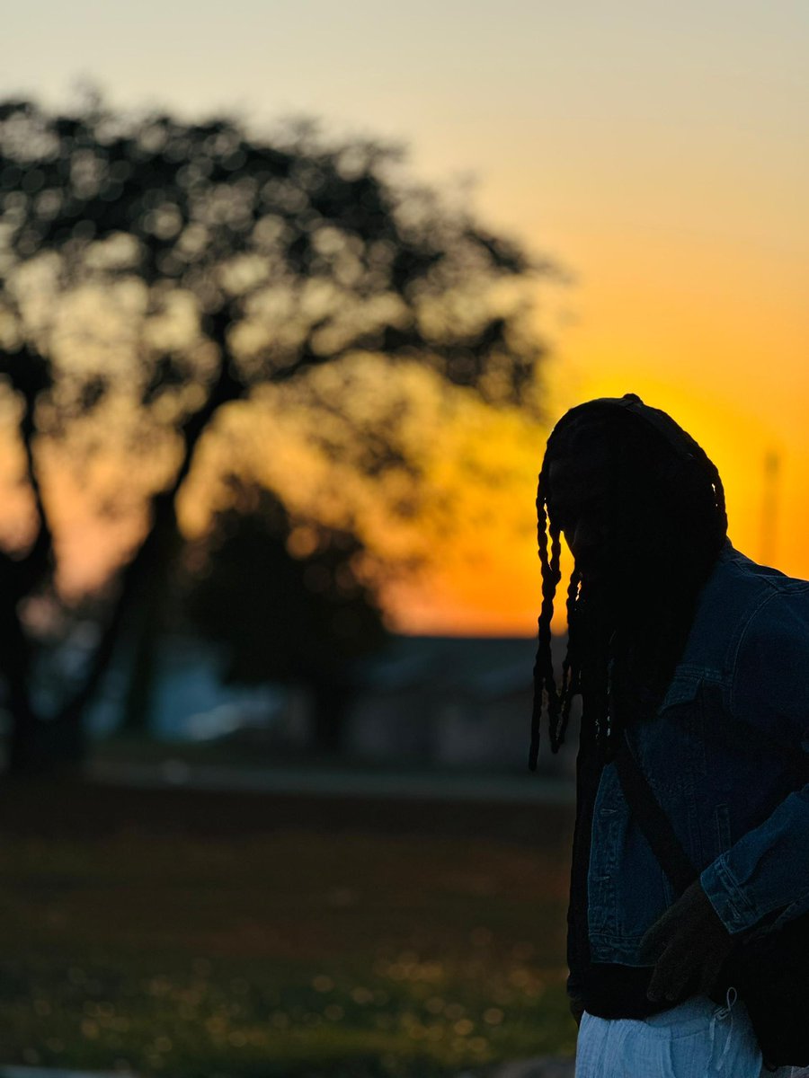 samini_dagaati's tweet photo. #riseandshine and give thanks for life …. #origion8a #ORIGION8A 🎱✊🏾🙏🏾 https://t.co/dy0qHrHTg6