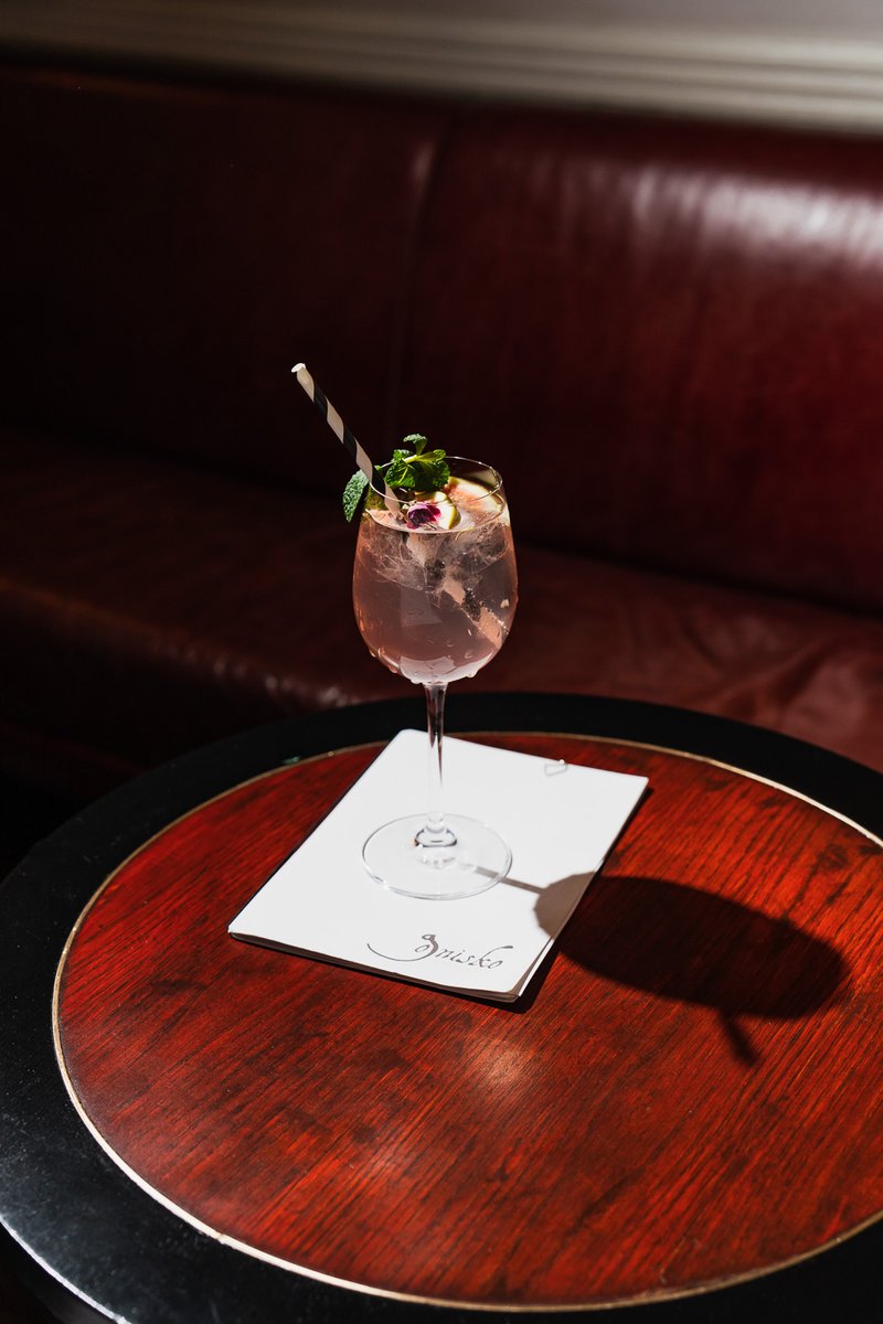 Weekends are for cocktails 

Shot for @laniquedrinks and @rochecom at @ogniskorestaurant - who’s in for a round? 🍸 #cocktailphotography #drinksphotography #kensington