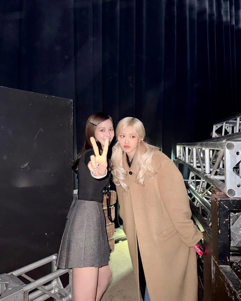 ROSÉ AND JISOO 🤍