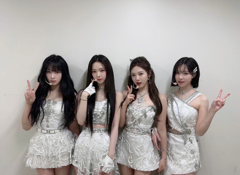 ᅠ
ᅠ

📸 𝗦𝗽𝗼𝘁! 𝗔𝗘𝗧𝗛𝗥𝗔 

Our dearest AETHRA is ready to light up the stage at Edo &amp; Aurora’s wedding tonight! Get ready for an unforgettable #EDORAbleMoment. See you there!

ᅠ
ᅠᅠ