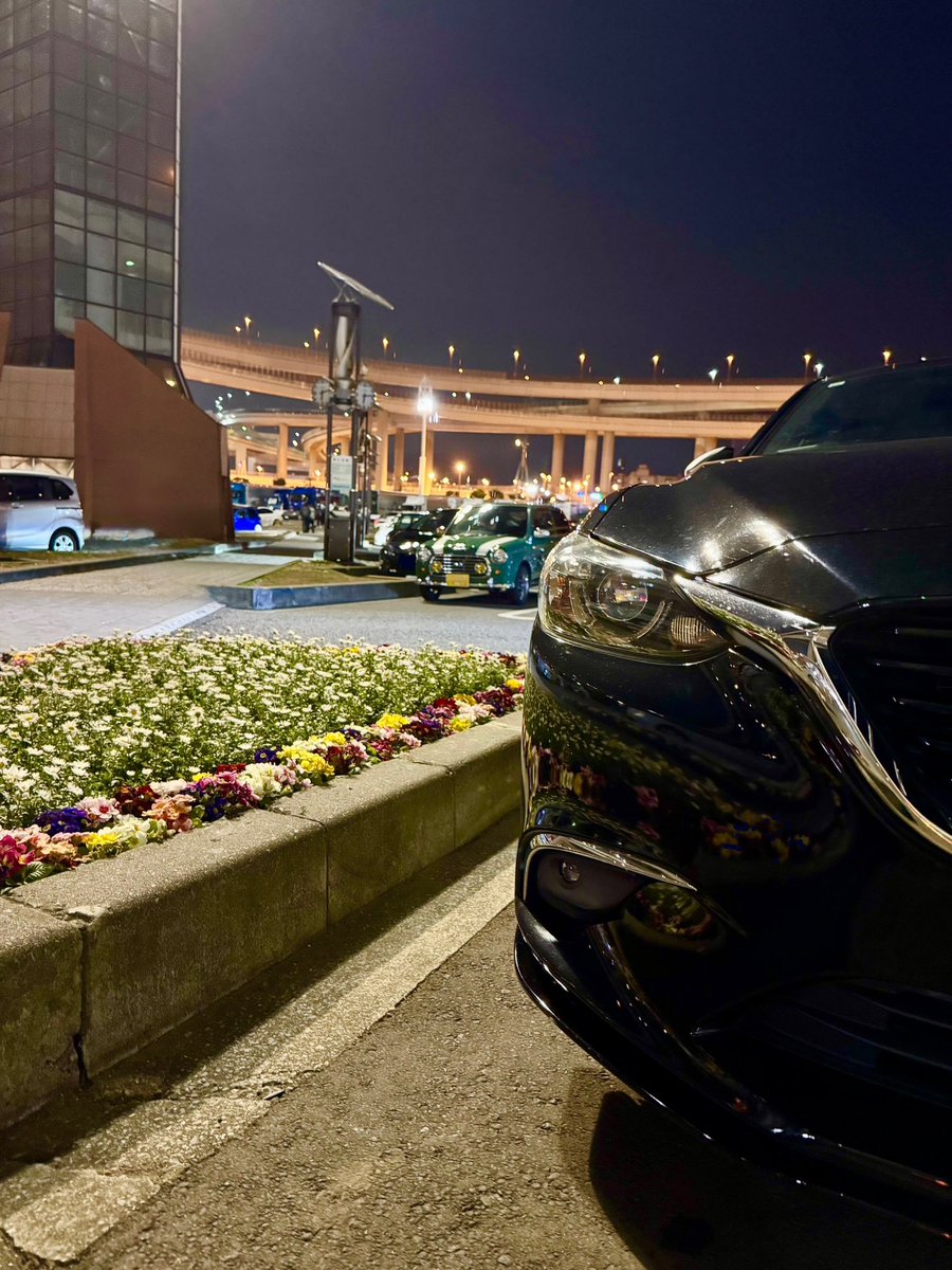 osamotorsco's tweet image. “帰り道は遠回りしたくなる”ので少しだけ🤏

#大黒PA #mazda #atenza #mazda6