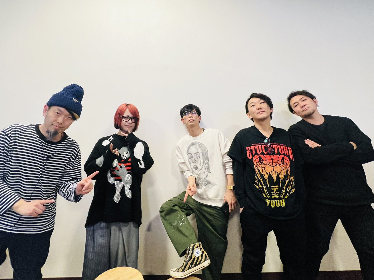 LACCO_TOWER's tweet photo. 限定盤「君・悪魔・深雪」会場購入者限定特典『オンラインサイン会』終了！

ご参加いただき、ありがとうございました！
ポストカードは、2月中に発送させていただきます。

楽しみにお待ちください！

#LACCOTOWER https://t.co/A87RmIahyY