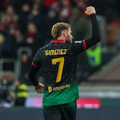 deathroasted's tweet photo. Terakhir kali Milan due nomer 7 apik ki Menez. 
Cah iki jenenge Gimenez. Mirip. Mugo maine yo apik. #ForzaMilan https://t.co/fg1wAkjopl
