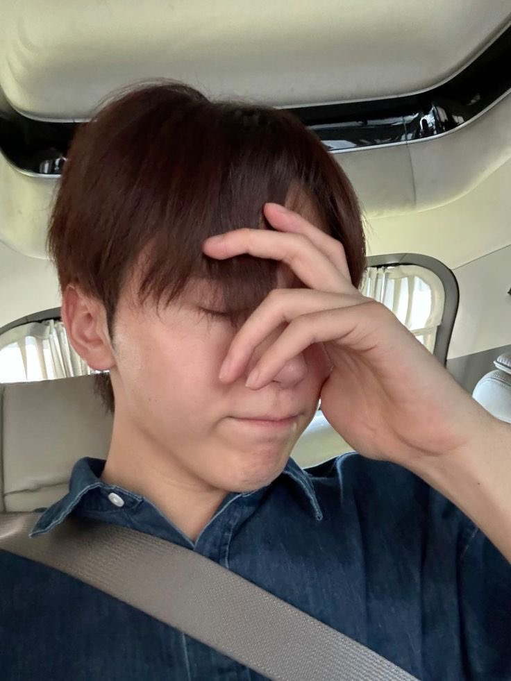 jemput please panas banget  •ᴗ͈ˬᴗ͈•

#CSD #CaratSelcaDay #Seungkwan #SEVENTEEN #승관 <a href="/pledis_17/">세븐틴(SEVENTEEN)</a>