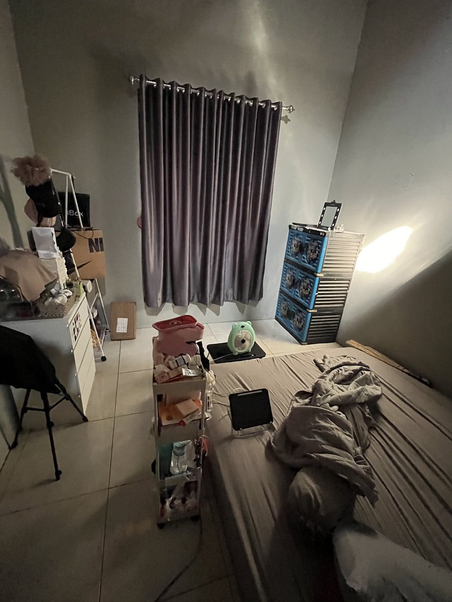 linskinjournal's tweet photo. keputusan paling WORTH IT yg aku ambil di 2024 kemaren: renov dan ganti layout kamar.

before                                                           after https://t.co/TSWYCaTf7x