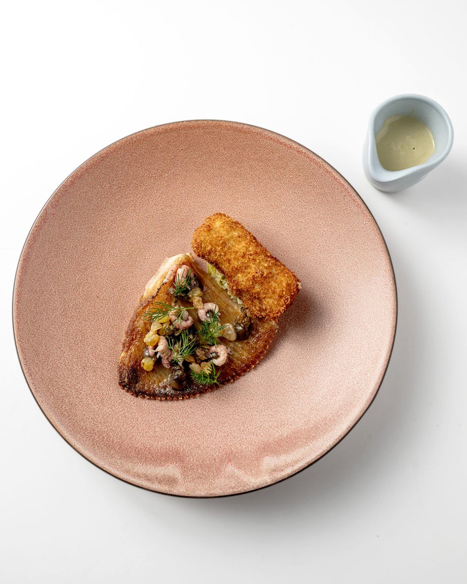 The February lunch menu’s flavoursome fish option. Our South Coast skate wing is accompanied with leek croquette, caper and raisin, and brown shrimp, creating a must-try main course that no seafood lover will want to miss.

#seafoodlove #freshseafood #lunchmenu #tunbridgewells