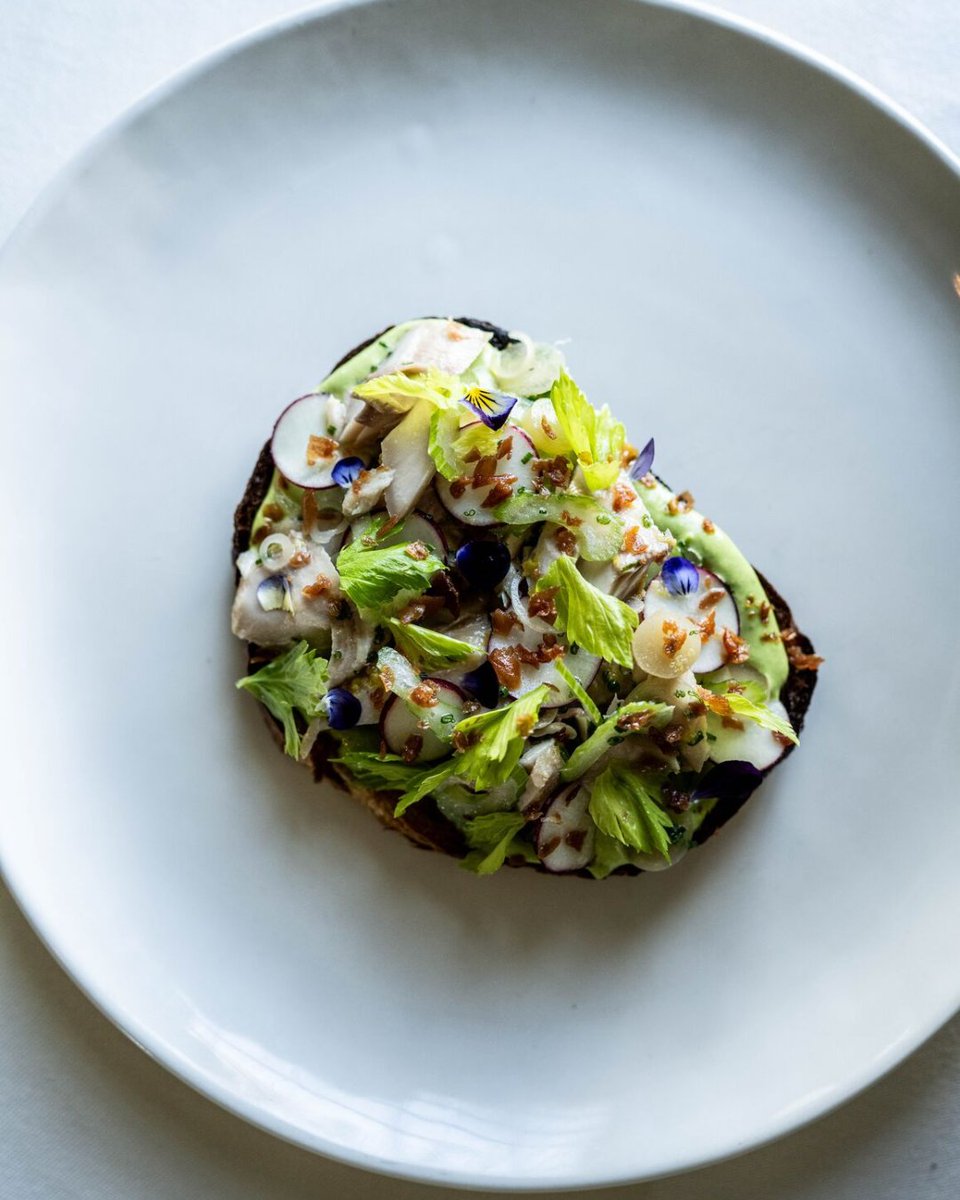 The pop of Spring weather we had last week makes us even more excited about the next season! We’re dreaming about Tour de Smokies, hanging out with the animals, flowers in the Main House, time in the Garden and pops of color from our chefs! #BlackberryFarm #LexusPartner #LexusUSA