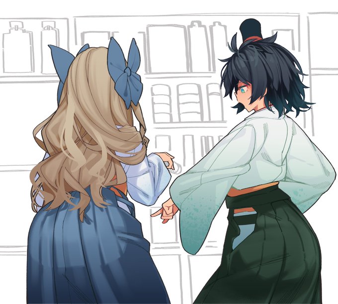 化粧品の吟味で小一時間はつぶれそうな二人 