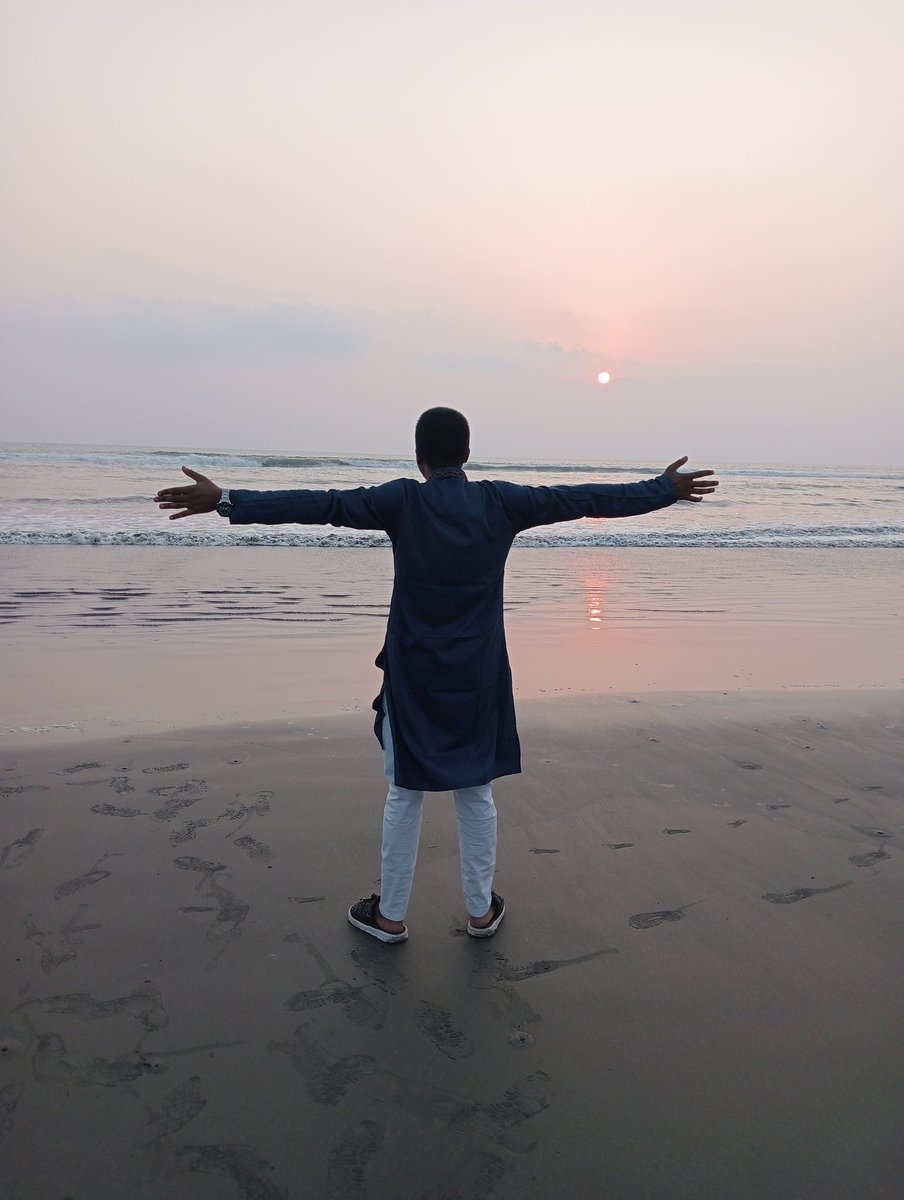 Tarekbin1995's tweet photo. হেমন্তে মায়া, শীতেতে উদাসী...
 হয়েছি বসন্তে আমি বাসনা বিলাসী 🤍🌸 https://t.co/EJtHNIQT4u