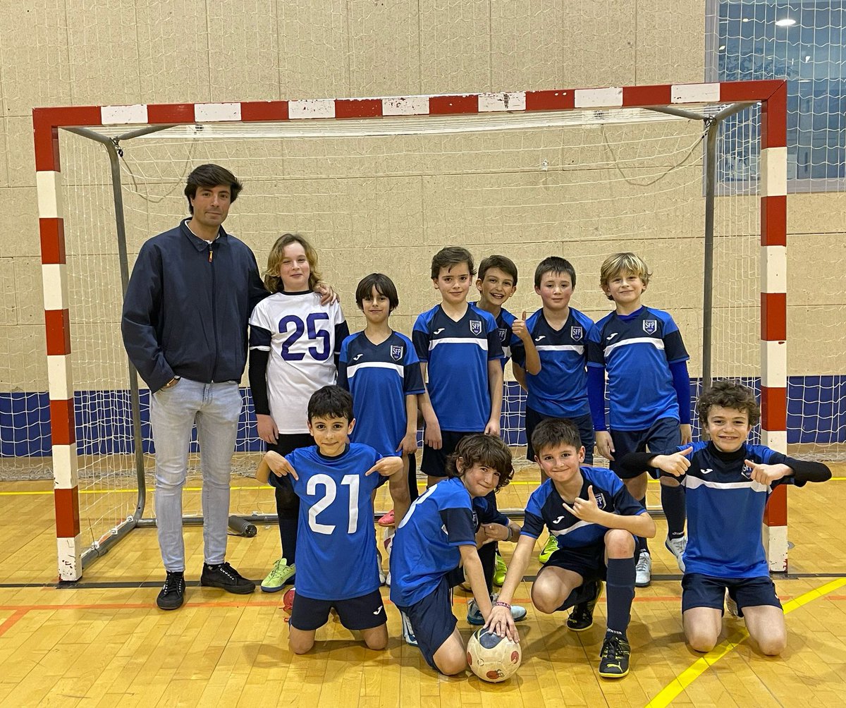 ¡𝑺𝒆𝒈𝒖𝒊𝒎𝒐𝒔 𝒔𝒖𝒎𝒂𝒏𝒅𝒐!💪🏼

✅Contundente victoria de nuestro Benjamín federado (10-1) para seguir escalando puestos en la tabla!👏🏼

⚽️Luis (4), Manuel (2), Jorge (2), Alfonso y Pablo 

#YoSoyDelPaula🔵⚪️