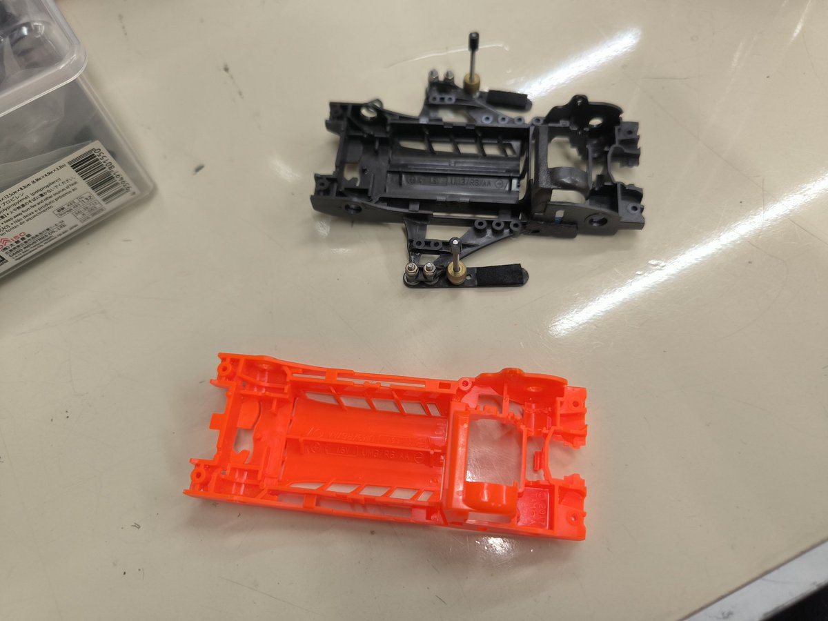Riot_3249's tweet photo. というわけで、シャーシ作成し始めました。
コンセプトは、直線番長！ https://t.co/uXDeLTOFyb