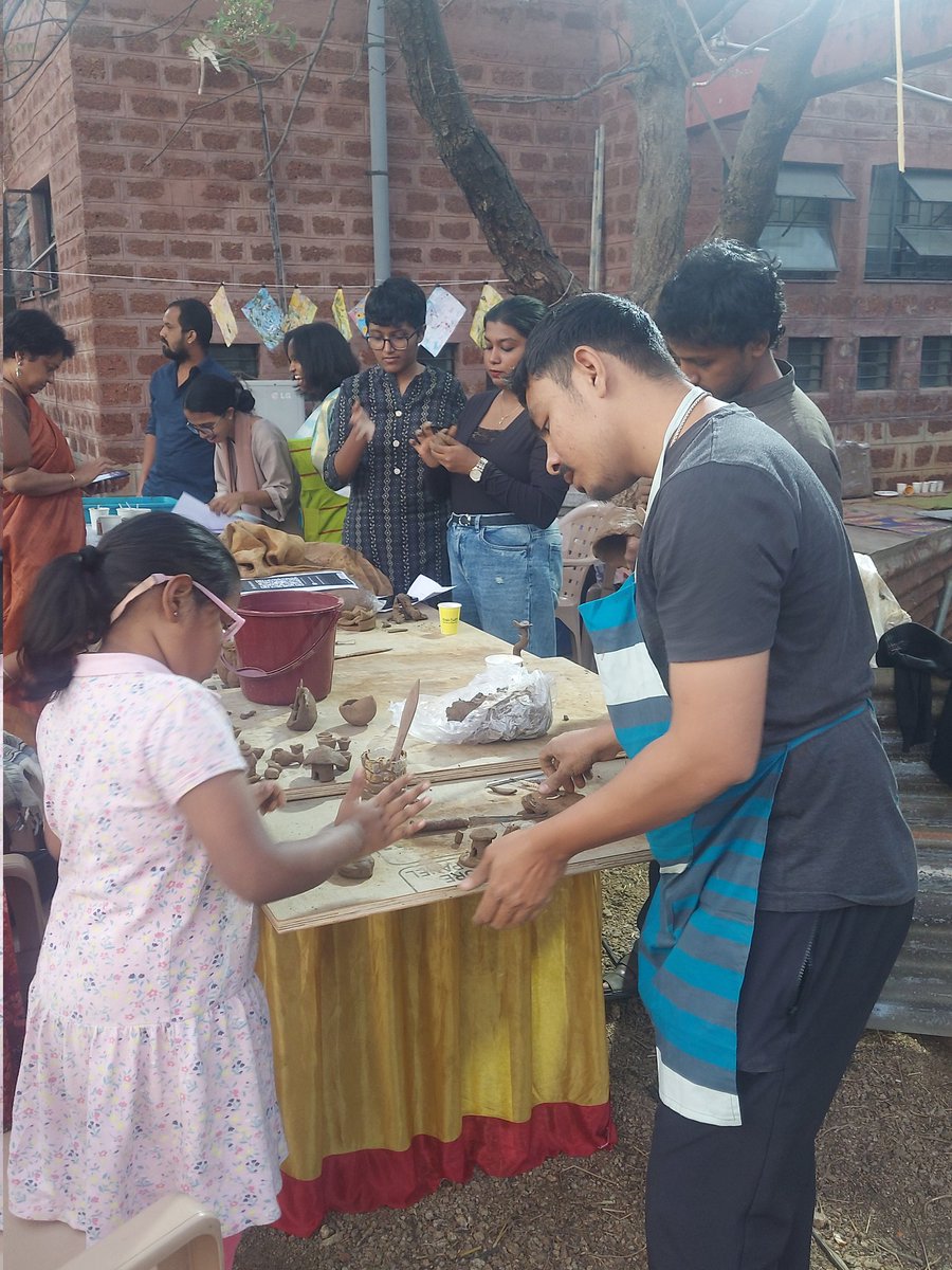 Baskar@UoH (@baskar_uoh) on Twitter photo Artsouk in SN Arts School University of Hyderabad. Fantastic atmosphere. Lots of talented students. Just saw an beautiful shadow puppet show. Great going ppl. Well done to all students. <a href="/HydUniv/">Univ of Hyderabad</a> Artsouk in SN Arts School University of Hyderabad. Fantastic atmosphere. Lots of talented students. Just saw an beautiful shadow puppet show. Great going ppl. Well done to all students. <a href="/HydUniv/">Univ of Hyderabad</a>