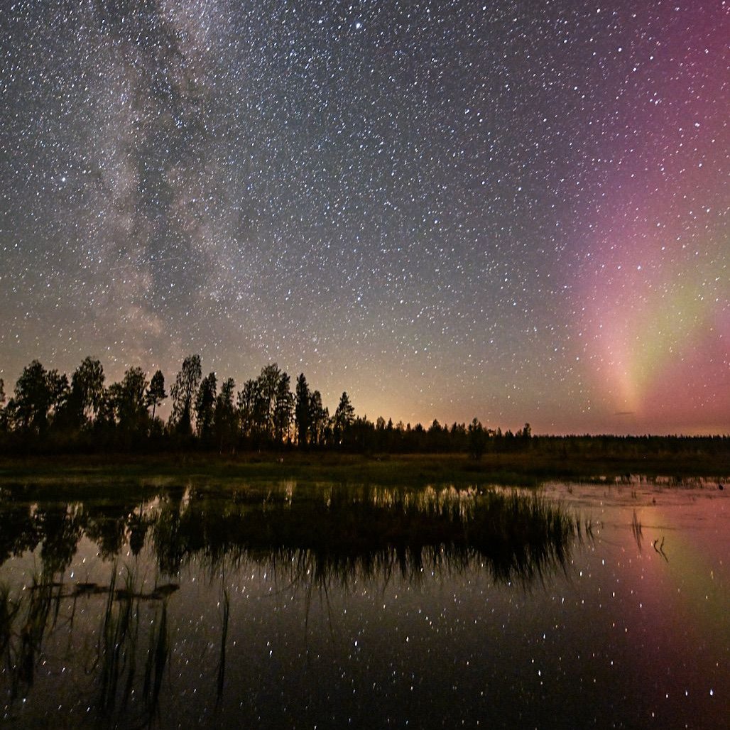 thingsofbeau's tweet image. milky way and aurora in Lapland