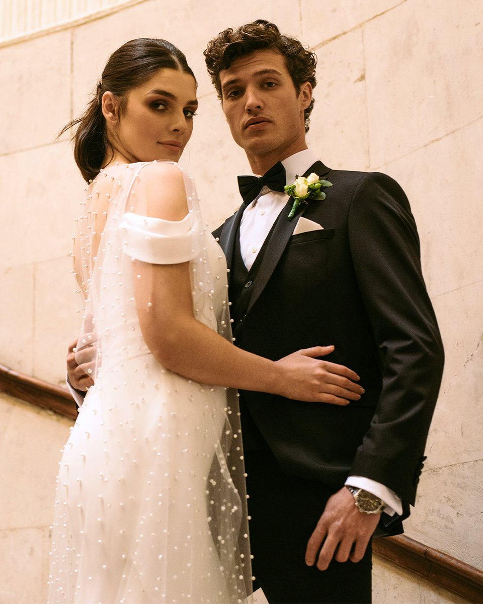 G R O O M S W E A R

A timeless look, that is more popular than ever.

Shop our range of Tuxedos in-store and online now here: ow.ly/uOiy50V01ao