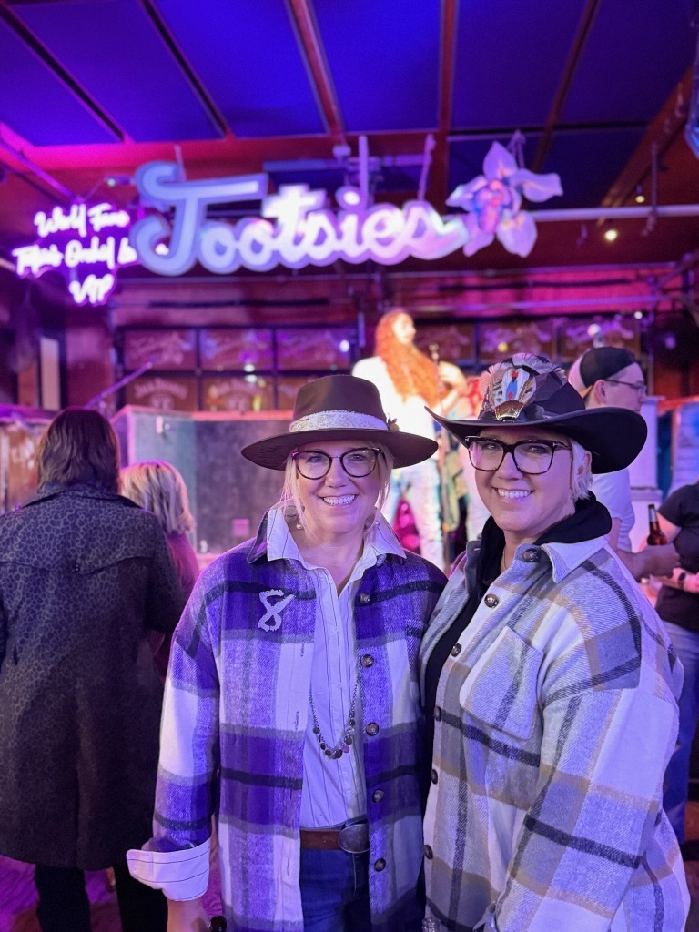 828id1's tweet photo. 🎉Wishing a Happy Birthday to our boss ladies Keri and Kelisa!! RIDE or DIE 828’ers 💛 https://t.co/wmsgYevUR1