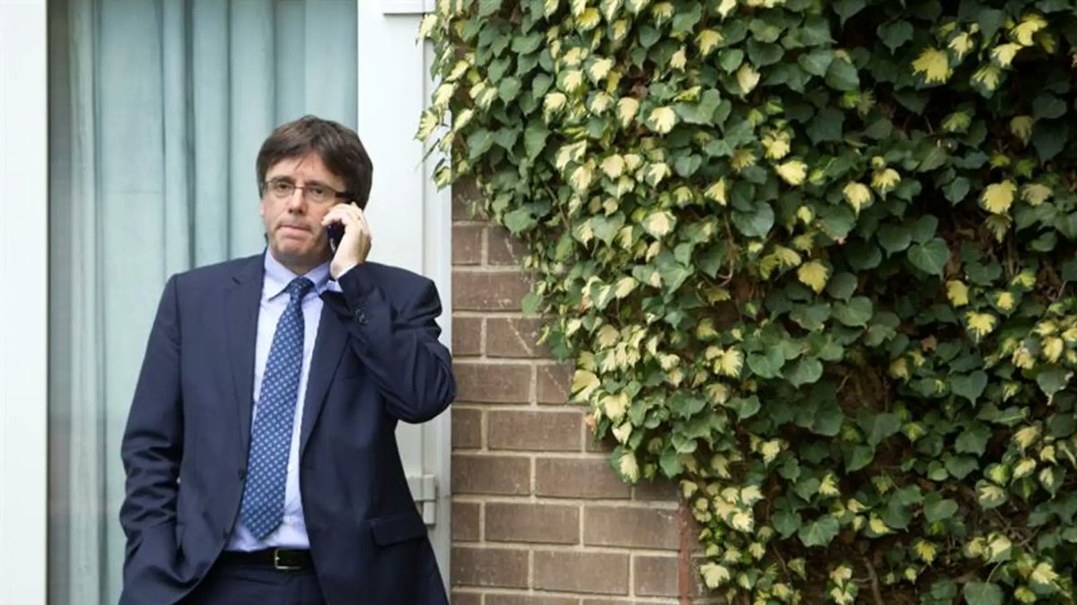 Oye Louzan hoy toca penalti y expulsión. 
A Real Madrid?
Sí y al Atlético. 
Venga presi, se lo paso al CTA y que 
Munuera Montero lo pite cuando vea.
No, se tiene que notar el Tongazo.
Vale.