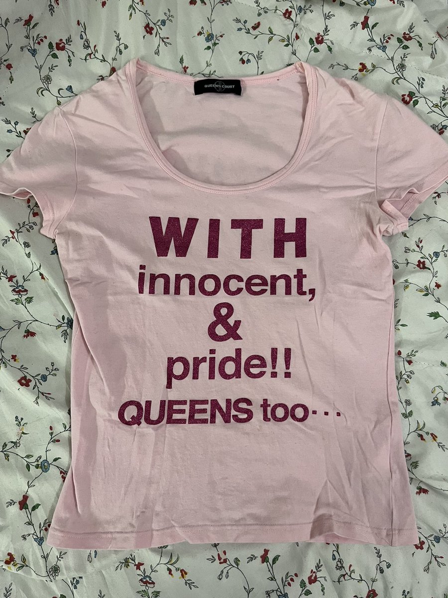 13thgi's tweet image. Queens court 

m / 80

อกได้ถึง36 รัดรูปสวย