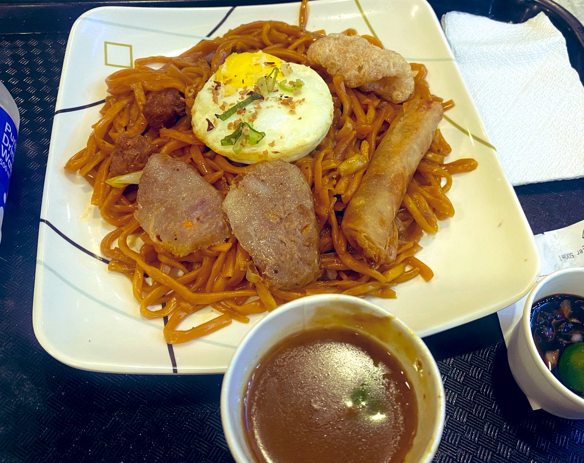 StevenLee189185's tweet photo. Namiss ko ang Chami! Saraaap. Worth it ang paglalakad ๐ #sundate #alone #smstotomas #stotomas #tanauan https://t.co/NHT9OyTJcQ