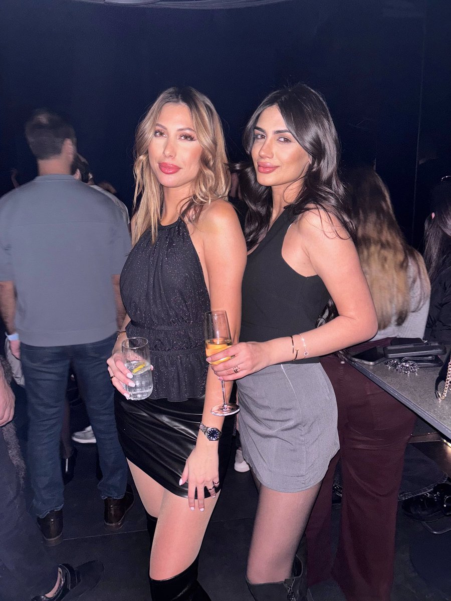 just two girls from twitter <a href="/_matoussi/">mattous</a>