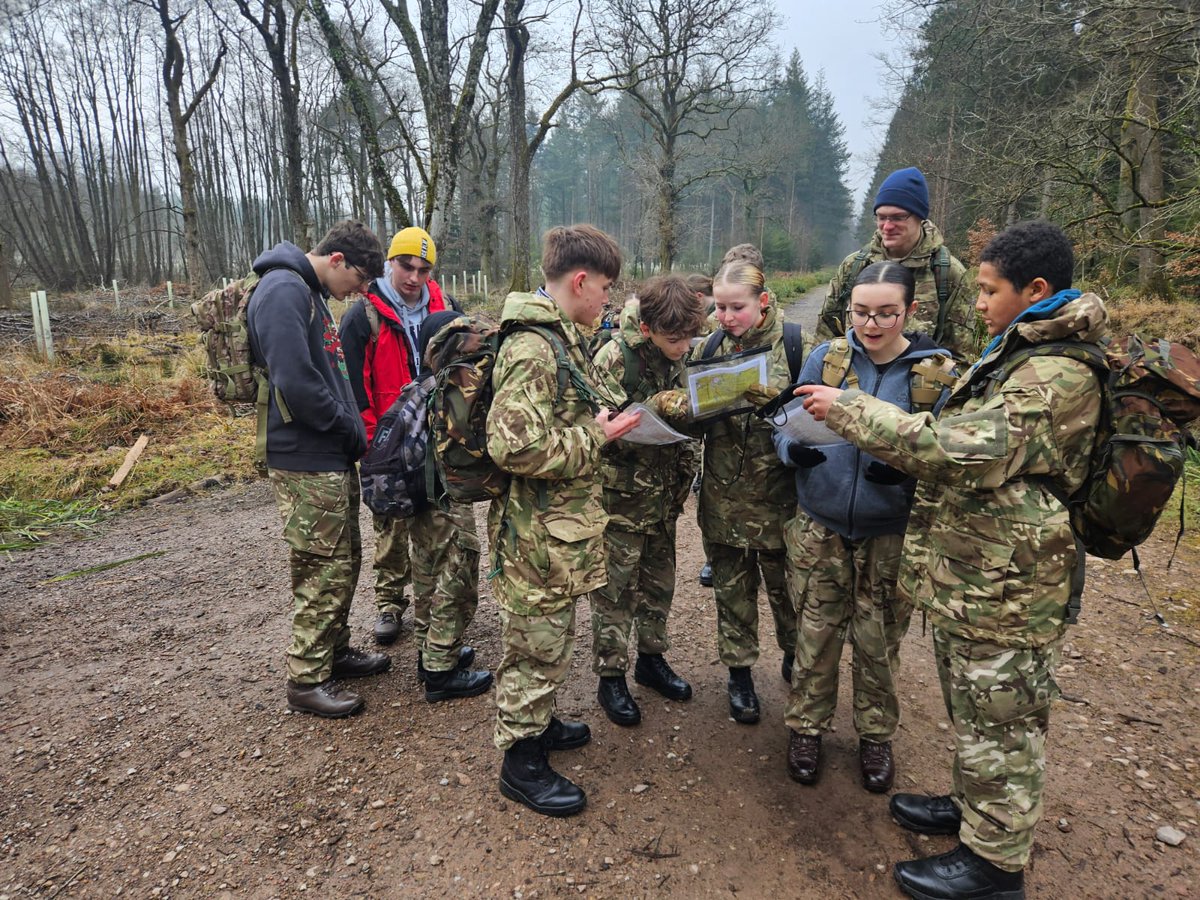 BandCIACF's tweet photo. A Company in the Forest of Dean undertaking 1 and 2 Star Navigation 🧭.

@ABTO_BandCI_ACF 
@OCACoyBristol 

@ArmyCadets_NTO 
@EngagementSouth 

#BeMore https://t.co/QnzwgAmppf