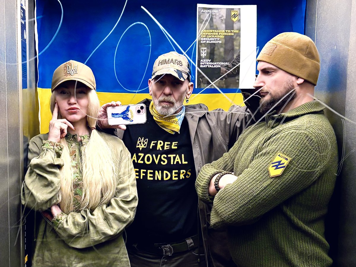 wilde_frank's tweet photo. #RussialsATerroristState
#CloseTheSky #SaveUkraine
#TaurusForUkraine #ArmUkraineNow #MakeTheEvilEmpireFall #FreeAzovstalDefenders ￼💪🇺🇦💪 https://t.co/gz2kVQkpoI https://t.co/Nh0l6XmPZE