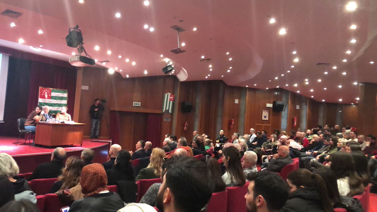 Kamuoyumuzun Dikkatine;

Derneğimiz son genel kurulu öncesinde üyelerimizin katılımıyla gerçekleştirdiğimiz istişare toplantısında alınan; “KAFFED faaliyetlerine önümüzdeki dönemde sadece gözlemci olarak katılma ve tespit ettiğimiz olumsuzlukların devamı halinde federasyon