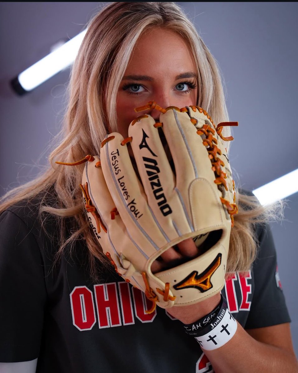 All_In317's tweet photo. NEW PODCAST: We are excited for you to hear from @KamiKortokrax! She is member of the @OhioStateSB team! Kami is passionate about Jesus and making HIM known! Listen and share!

Thanks to show sponsor @jesuswonapparel!
#JesusWon #ALLIN2025 

https://t.co/mKHtu95NnR https://t.co/ChlQXy5dhZ