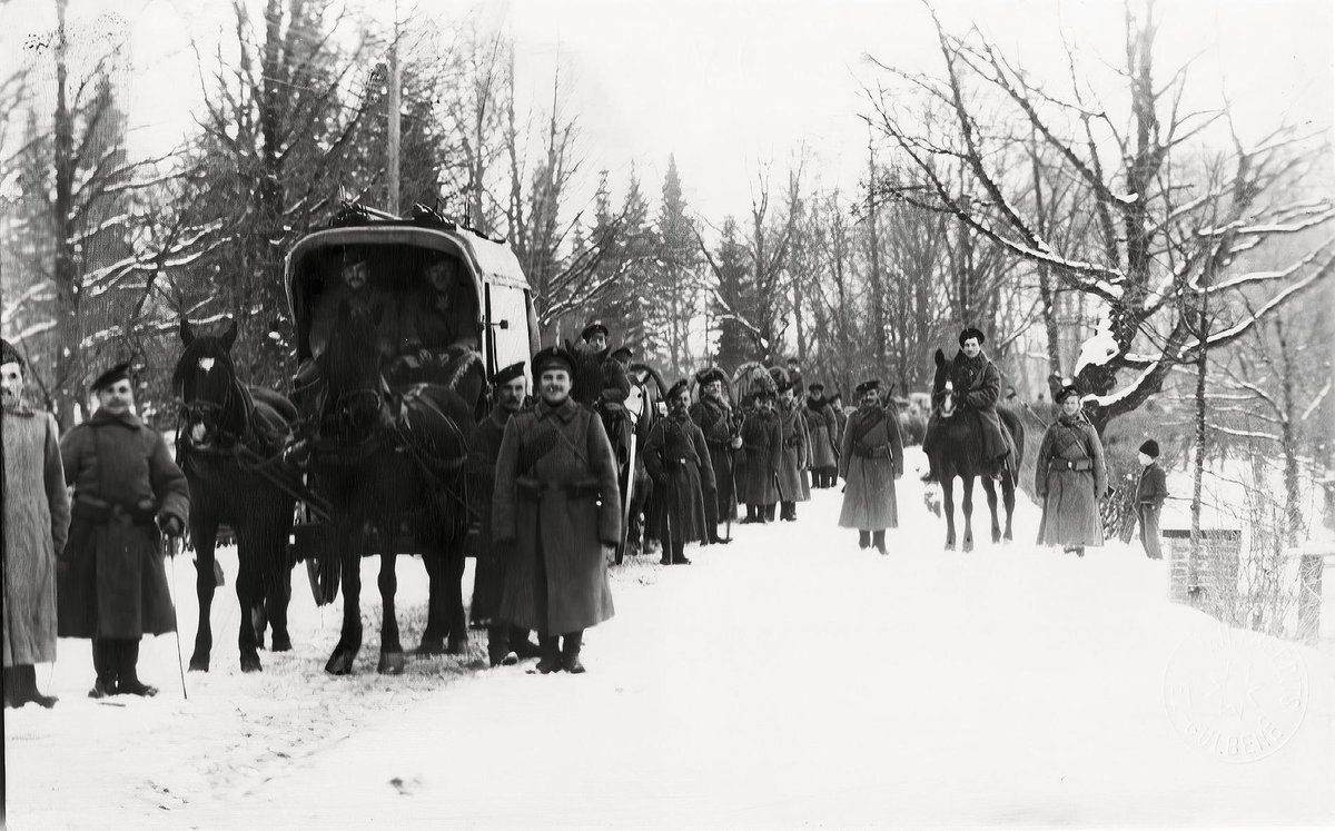 Soda ekspedīcijas ierašanās Gulbenē.

In the first 10 months of 1906 a Russian "punitive expedition" of 19,000 troops hanged or shot 2,556 suspected revolutionaries in Latvia. Another 4,533 were deported to Siberia and 5,000 fled abroad into exile. #Baltics