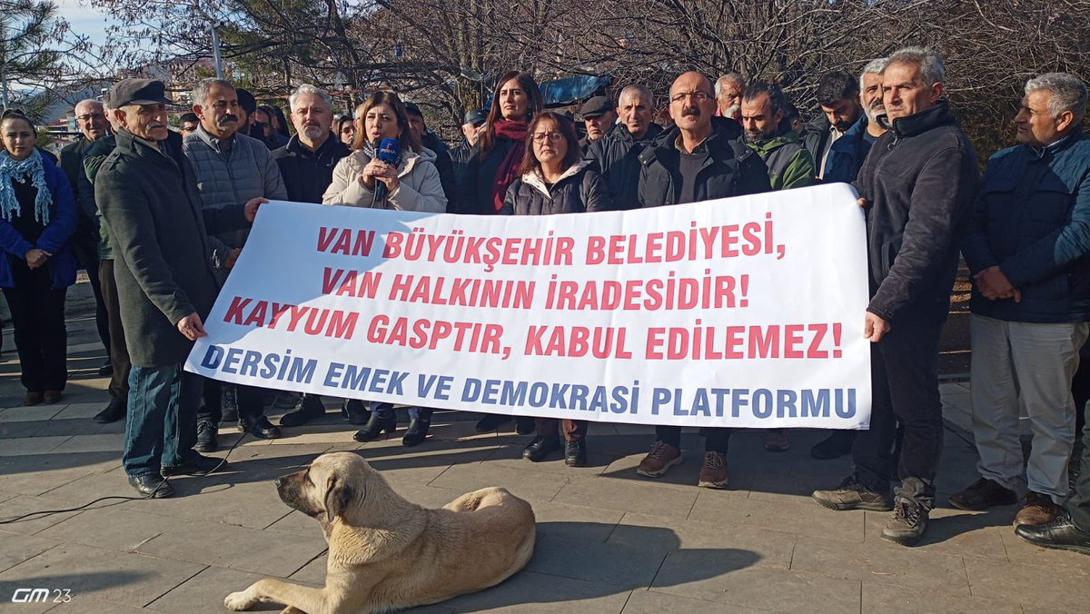 Bileşeni olduğumuz Dersim Emek ve Demokrasi Platformu tarafından Van Büyükşehir Belediyesi’ne atanan kayyum gaspına karşı Seyit Rıza Meydanı’nda basın açıklaması gerçekleştirildi!

Kayyum gasptır, kabul edilemez! 

#VanHalkıİradesininYanında
