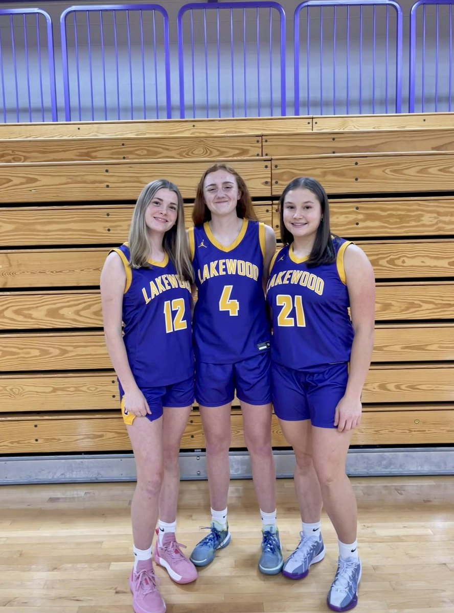 lkwdgirlshoops's tweet photo. While our season concluded last night, I am incredibly proud of our program. The grit, determination, and teamwork displayed until the very end was remarkable. To our seniors, a heartfelt THANK YOU! Your contributions have paved the way for future Rangers! https://t.co/iuk7MqRK8S