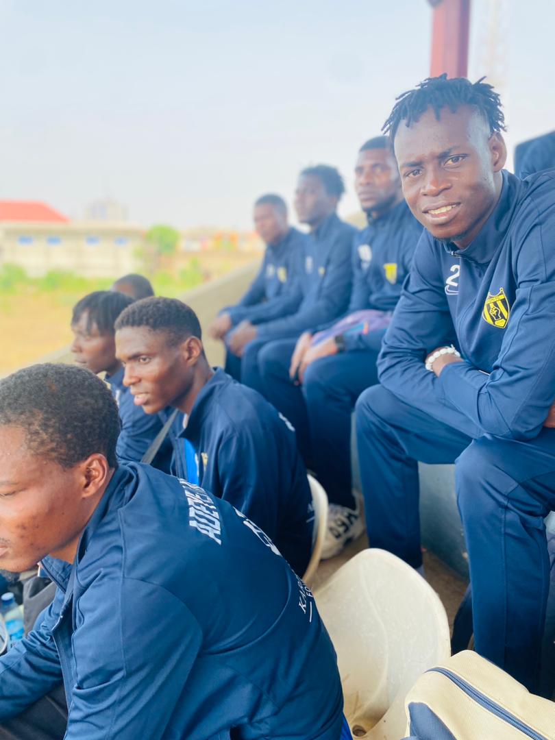 AdeyemiFC_'s tweet photo. We are here. Let's have it!

 #ADEPOL // #IFCLeague25 
#WeAreAdeyemiFC✊️ https://t.co/s8075eO4YA