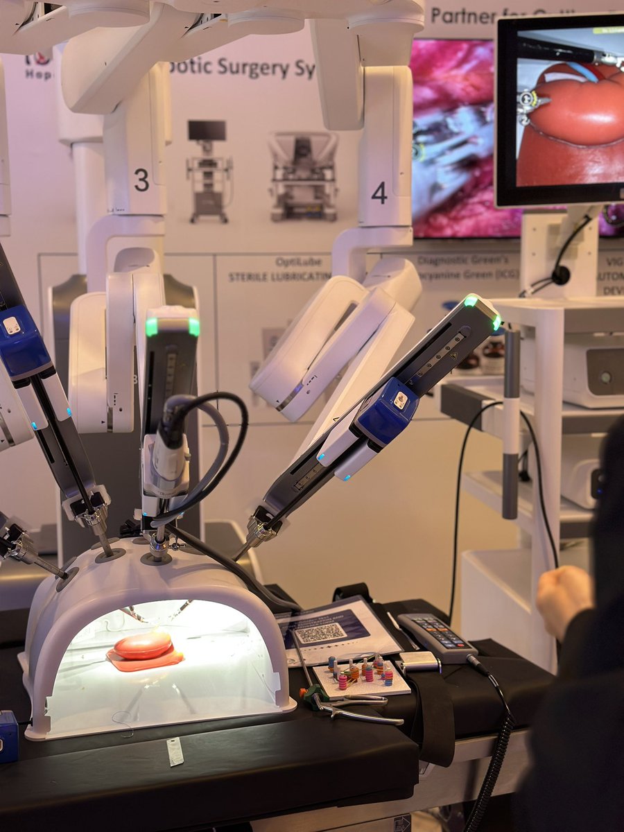 من مؤتمر الجمعية السعودية السادس و الثلاثون لجراحة الكلى و المسالك البولية - الرياض 🤍#SUAC2025